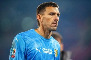 开云中国-官方：帕尔马与39岁门将瓜伊塔解约