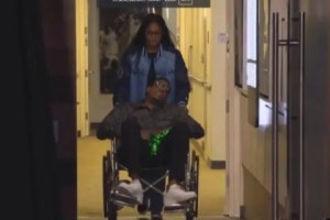 开云在哪里下载-给后辈打个样？皮尔斯兑现赌注暴走数十公里