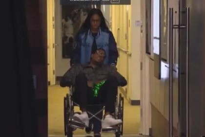 开云在哪里下载-给后辈打个样？皮尔斯兑现赌注暴走数十公里